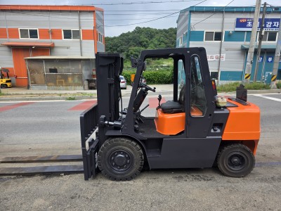 두산 3.5톤 싸이드시프트, 덧발포함 디젤중고지게차