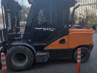 21년식 두산 미니5톤 듀얼3단 4.2m 풀옵션 영업용 디젤…