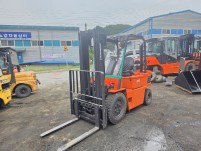 중고지게차 LD25S-2 두산 2.5톤 3스풀, 싸이드쉬프트…