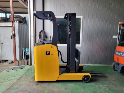 코마츠지게차 FB18RL-14 1.8톤 입식 4.5M 전동지게차