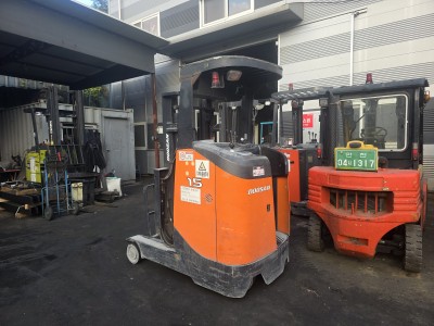 두산 1.5톤 3미터상승 입승식 전동지게차 리치형