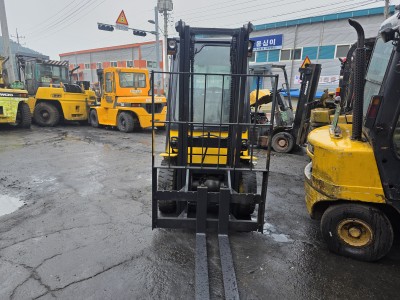 11년식 현대 2.5톤 디젤중고지게차