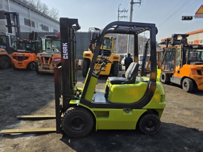 클라크1.5톤 저렴한 디젤 중고지게차