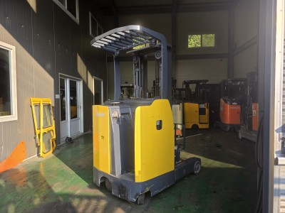 코마츠 1.5톤 삼단마스트 5m상승 입식전동 전기지게차 저렴하게…