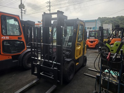 두산 2.5톤 저렴한 중고지게차