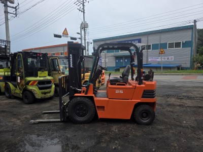 중고지게차 두산 LD25S-2 2.5톤 3스풀, 싸이드쉬프트 저…