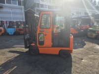 두산 3.2톤 3단 4.7m 사이드쉬프트 좌식전동 전기지게차…