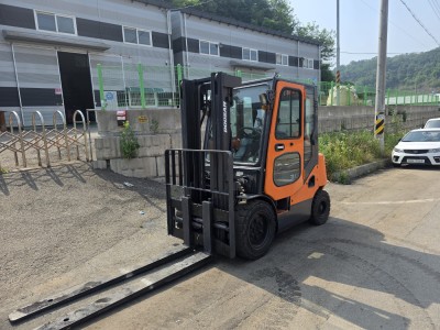 10년식 프로5 두산지게차 D30S-5 디젤 3톤 중고지게차! …
