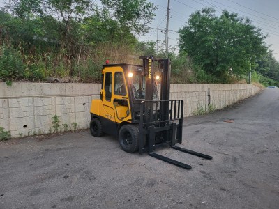 [중고지게차] 두산 D30S-7 2,98톤 3단 디젤지게차 판매…