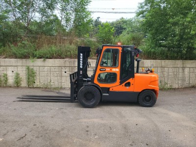 [중고지게차] 두산 D45S-5 4.5톤 3단 디젤지게차(자동발…