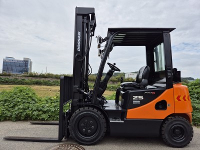 [특가★][중고지게차] 두산 프로5 2.5톤 3단하이 자동발, …