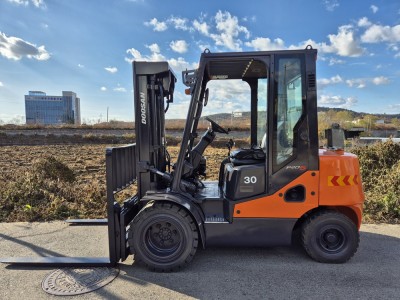 [특가★][중고지게차] 두산 D30S-5 3단,자동발,반캐빈,3…