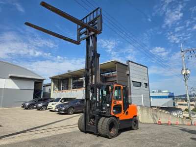 에어컨+히터 풀옵션! 두산 4.5톤 중고지게차 가성비 판매