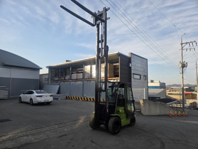 중고지게차 클라크 3톤(2.98톤) 3단 12년식 캐빈 디젤지게…