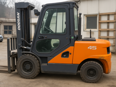 두산 4.5톤 지게차 판매 / 2015년식 / 상태 A급