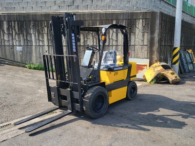 두산 LD25S 정비완료 저렴한 디젤지게차