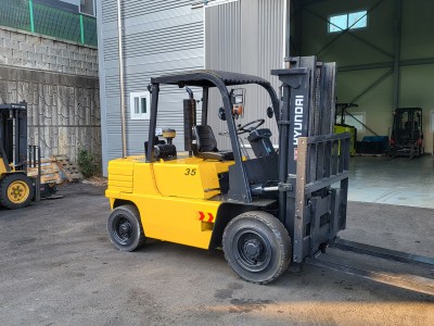 현대 3.5톤 통타이어 정비완료 디젤지게차