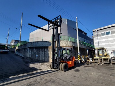 두산 D70EV-7 3단 풀옵션 17년3월식 신차급 디젤지게차