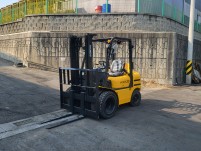 현대 HDF30-5 더블타이어 정비완료 특A급 디젤지게차