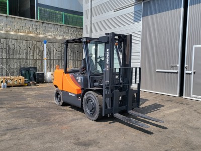 두산 4.5톤 싱글타이어 12년식 최저가 디젤지게차