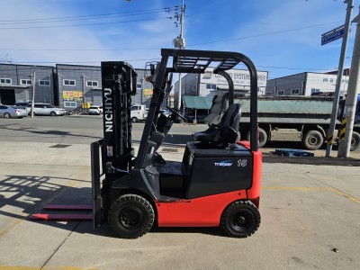 신차급 2018년식 니찌유 77형 좌식1.5톤 전동지게차 3M …