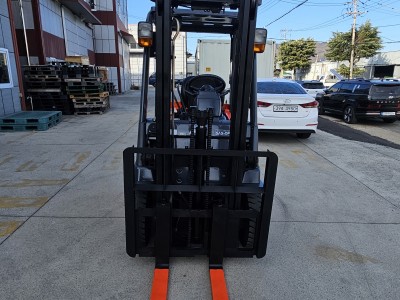 도매가판매 2015년식 토요타 좌식 7FB 1.5톤 전동지게차 …