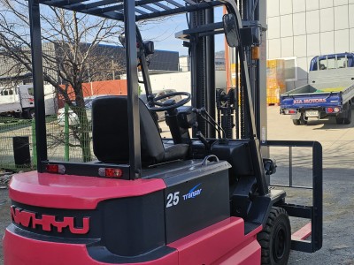 진단보증 니찌유 좌식 2.5톤 전동지게차 삼단마스트 5.5M인상…