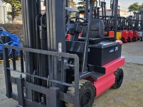 진단보증 니찌유 좌식 2.5톤 전동지게차 삼단마스트 5M인상…