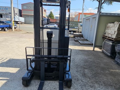 배터리 2017년식 클라크 입식 1.5톤 전동지게차 삼단 4.3…