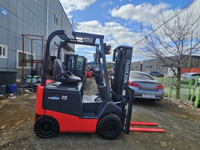 신차급 최신형 2018년식 니찌유 77형 좌식 1.5톤 전동지게…