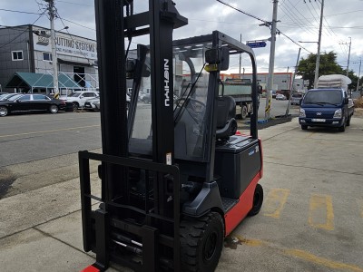 최신형 2013년식 니찌유 75형 좌식 2톤 전동지게차 4M 자…