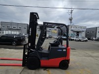 최신형 2013년식 니찌유 75형 좌식 2톤 전동지게차 4M…