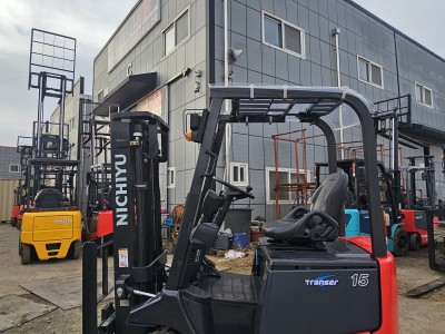 신차급 최신형 2019년식 니찌유 좌식1.5톤 전동지게차 3M인…